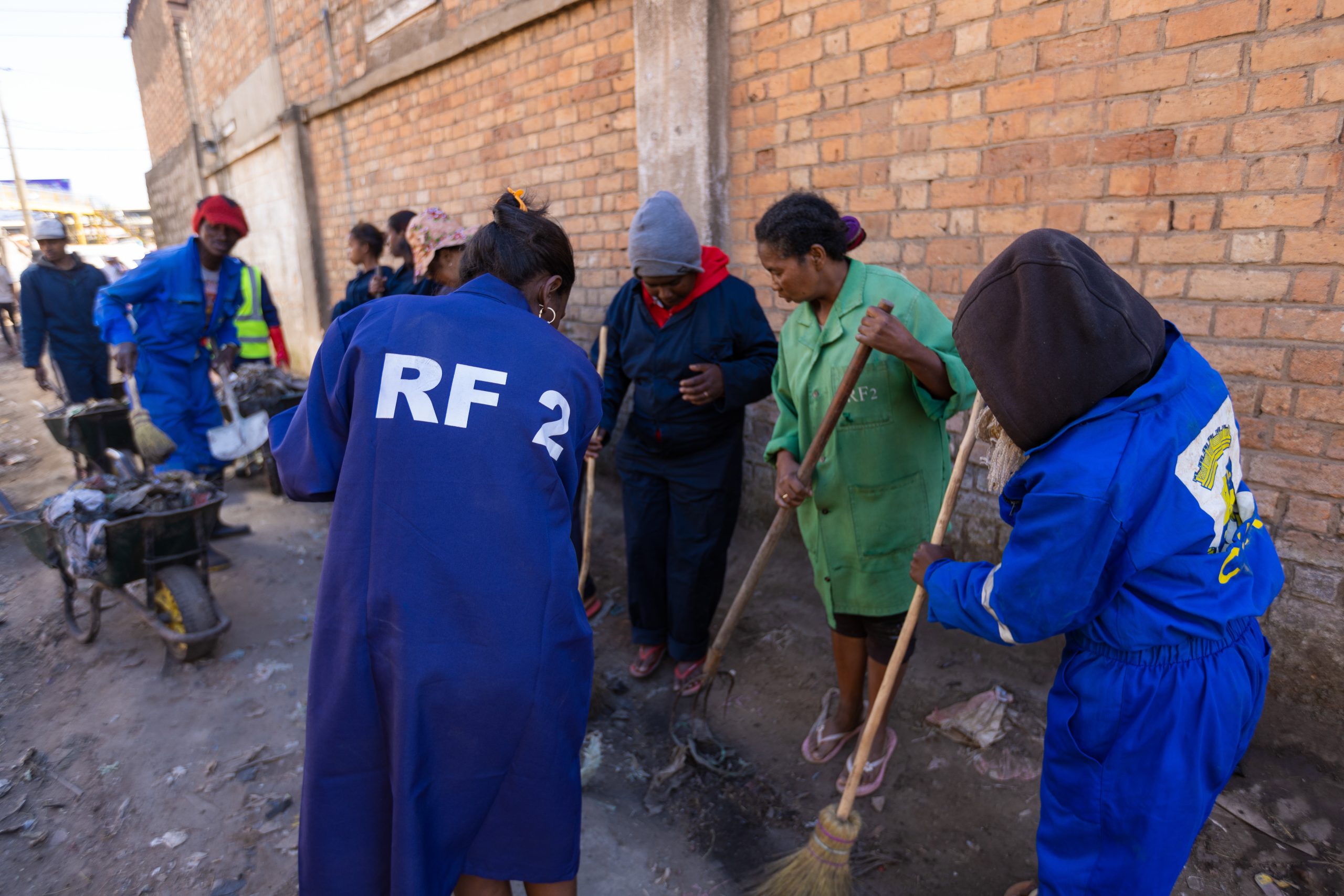 Cleaning work in Mandrangobato_ Antananarivo. CWIS in Madagascar _Funded by Cartier_.